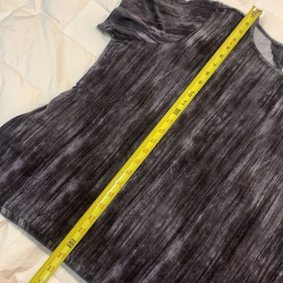 LOSA RINA collection, XL, crossover back, both shirts , good condition - Picture 12 of 14